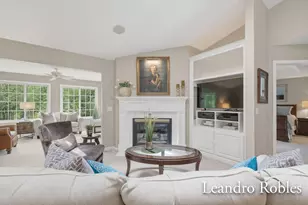 2027 Krislin Dr NE, Grand Rapids, MI 49505 - Photo 16