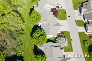 2027 Krislin Dr NE, Grand Rapids, MI 49505 - Photo 60