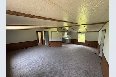 19797 S Metcalf, Edwardsburg, MI 49112 - Photo 4