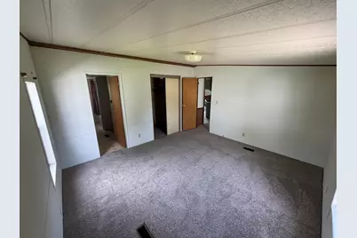 19797 S Metcalf, Edwardsburg, MI 49112 - Photo 10