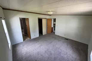 19797 S Metcalf, Edwardsburg, MI 49112 - Photo 10