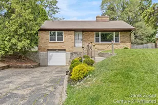 613 Shawmut Blvd NW, Grand Rapids, MI 49504 - Photo 2