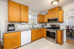 3339 Elsinore Ct, Ann Arbor, MI 48105 - Photo 8