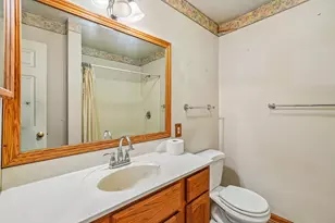 524 Winters Eave Dr, Flushing, MI 48433 - Photo 16
