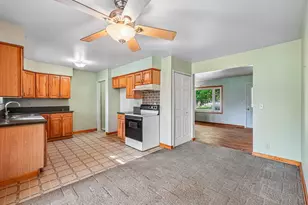 524 Winters Eave Dr, Flushing, MI 48433 - Photo 12