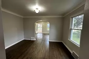 7080 Highview St, Dearborn Heights, MI 48127 - Photo 4