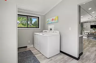 906 Mitchell St, Ludington, MI 49431 - Photo 52