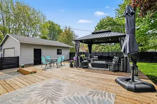 906 Mitchell St, Ludington, MI 49431 - Photo 8