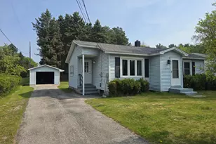 817 E Melendy St, Ludington, MI 49431 - Photo 4