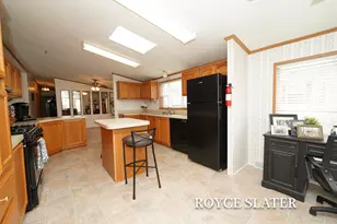 4001 E Wembley Ln, Kalamazoo, MI 49009 - Photo 10