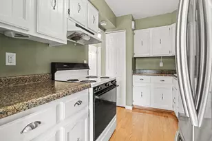 1935 Sheffield Dr, Ypsilanti, MI 48198 - Photo 12