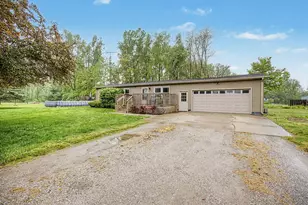 3130 Hill Dr, Adrian, MI 49221 - Photo 4