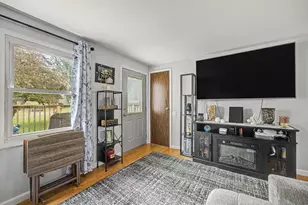 3130 Hill Dr, Adrian, MI 49221 - Photo 8