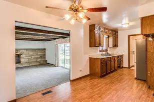 126 Ansted Dr, Battle Creek, MI 49015 - Photo 8