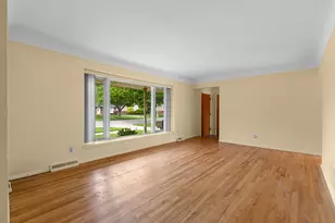 3233 Grange Rd, Trenton, MI 48183 - Photo 8