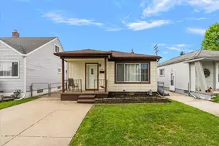 539 Mayflower Ave, Lincoln Park, MI 48146 - Photo 2