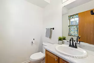 520 Lawrence Ave, Wayland, MI 49348 - Photo 6