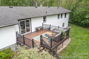 225 Alewa Dr NW, Grand Rapids, MI 49504 - Photo 22
