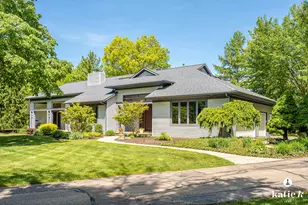 1055 Bradford Hollow Ln NE, Grand Rapids, MI 49525 - Photo 2