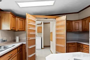 1436 Auble Rd, Muskegon, MI 49445 - Photo 6