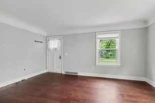701 Auburn St, Plymouth, MI 48170 - Photo 4