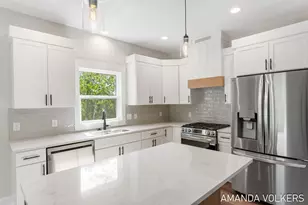 3215 Harrison St, Hudsonville, MI 49426 - Photo 10