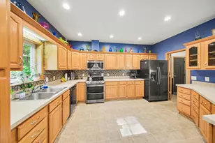 2088 Hickory Ln, Jackson, MI 49201 - Photo 12