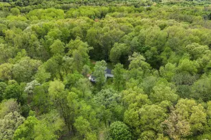2088 Hickory Ln, Jackson, MI 49201 - Photo 2