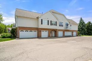 597 Olde English Cir, Howell, MI 48855 - Photo 44