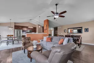 31185 Handsomer Dr, Flat Rock, MI 48134 - Photo 12