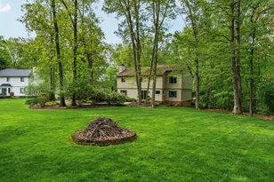 7824 Turnberry Dr, Whitmore Lake, MI 48189 - Photo 4