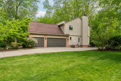 7824 Turnberry Drive, Whitmore Lake, MI 48189 - Photo 2