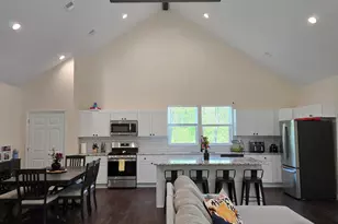 4086 W Commerce Rd, Milford, MI 48380 - Photo 8