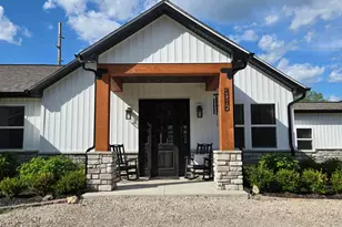 4086 W Commerce Rd, Milford, MI 48380 - Photo 6