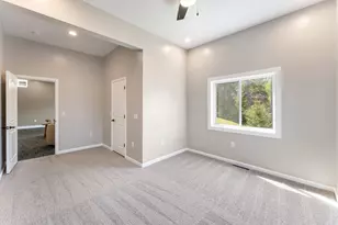 3443 Manderley Dr NE, Grand Rapids, MI 49525 - Photo 30