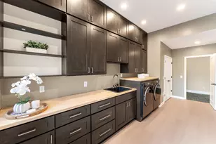 3443 Manderley Dr NE, Grand Rapids, MI 49525 - Photo 36