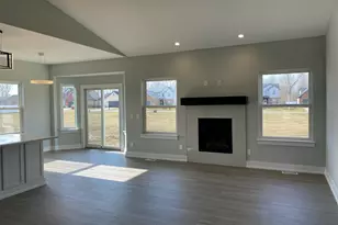 546 Falcon Dr Dr, Dundee, MI 48131 - Photo 6