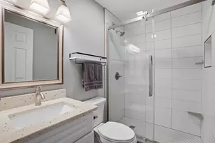 126 Allenhurst Ave, Royal Oak, MI 48067 - Photo 18