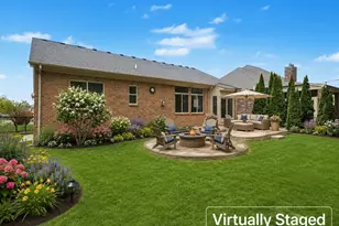 45654 Lookout Dr, Macomb, MI 48044 - Photo 4