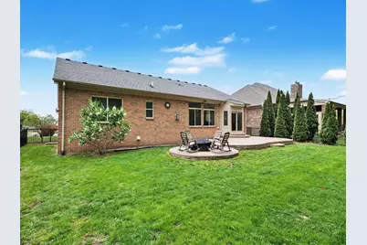 45654 Lookout Drive, Macomb, MI 48044 - Photo 4