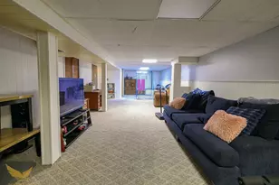 21114 Danbury St, Clinton Twp, MI 48035 - Photo 16