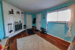 21114 Danbury St, Clinton Twp, MI 48035 - Photo 14