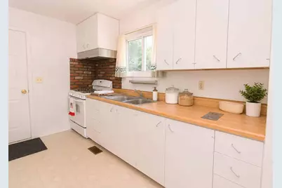 4716 Lexington Avenue, Portage, MI 49002 - Photo 12