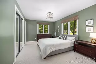 4063 Cambridge Dr, Hudsonville, MI 49426 - Photo 18