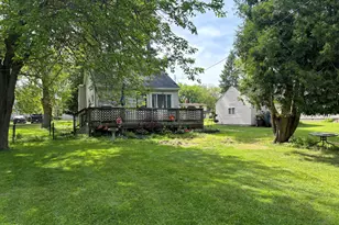 2545 Massena Ave, Commerce Township, MI 48382 - Photo 4
