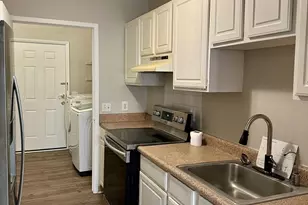 795 Watersedge Dr, Ann Arbor, MI 48105 - Photo 18