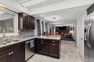 1649 Pembroke St SE, Kentwood, MI 49508 - Photo 8