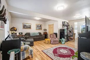 115 N Gremps St, Paw Paw, MI 49079 - Photo 8
