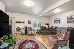 115 N Gremps St, Paw Paw, MI 49079 - Photo 10