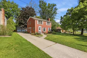 1905 Millbank St SE, Grand Rapids, MI 49508 - Photo 4